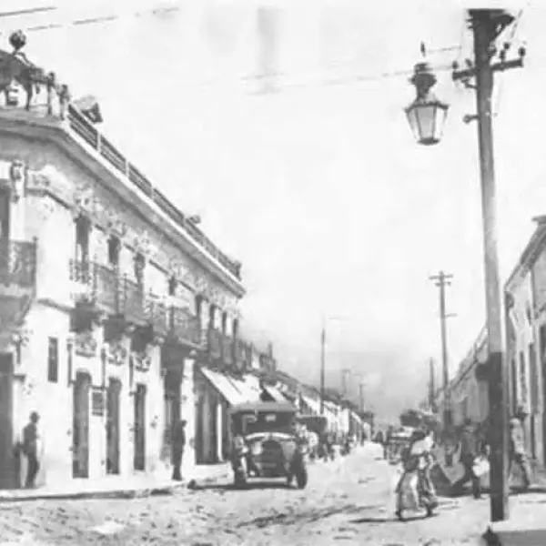  CALLE DEL COMERCIO