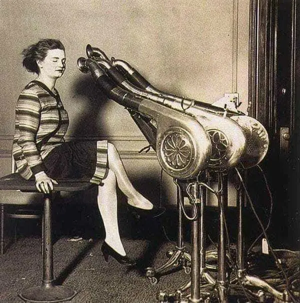 The First Electrofan for Hair