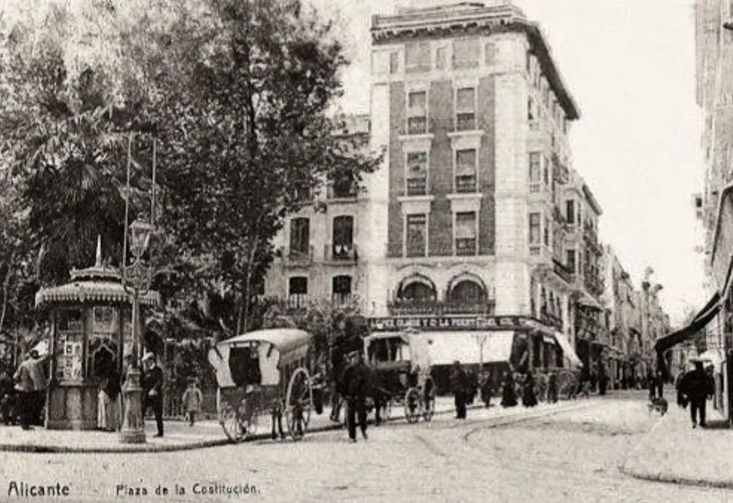 Plaza de la Constitución Plaza de la Constitución