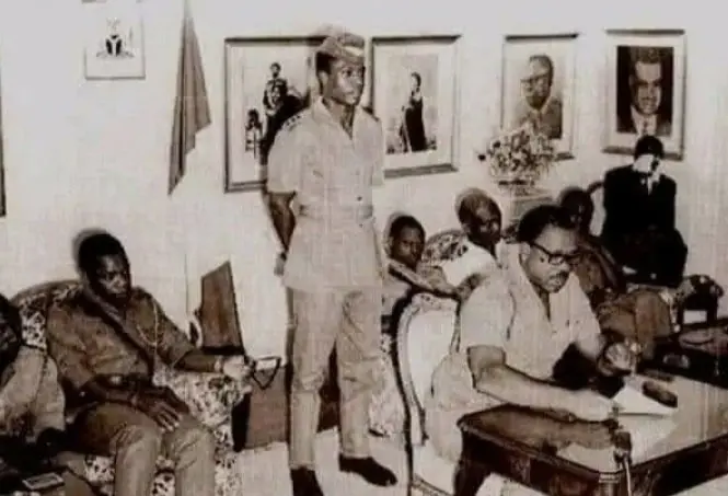 Military leadership meeting 