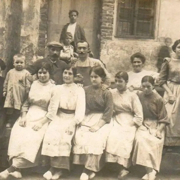 Empleadas de la alpargatería 