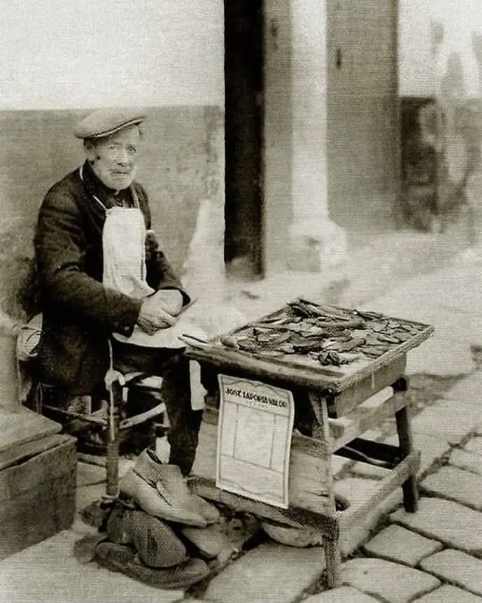 Zapatero en la Plaza de San Martín,