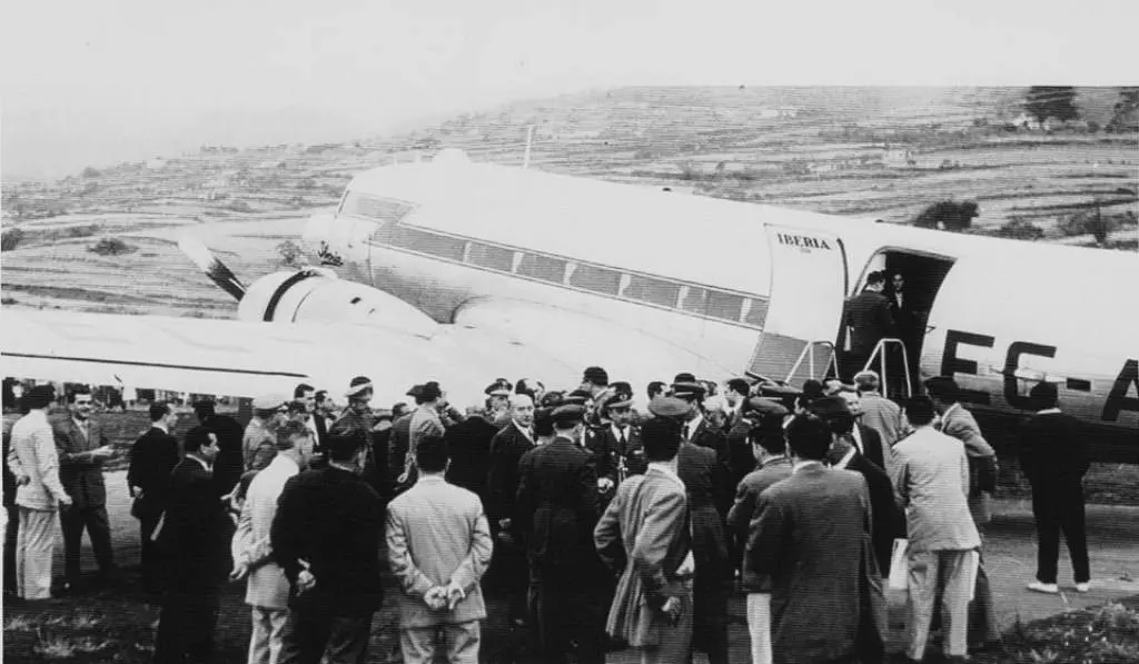 Inauguración del aeropuerto de Buenavista