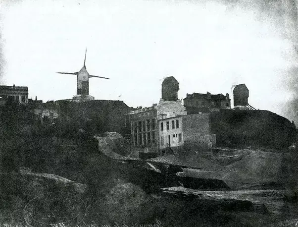 Excavation for rue Tholoze