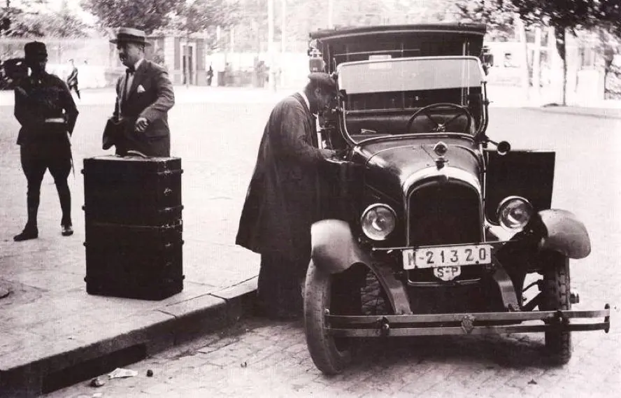 Un auto-taxi 