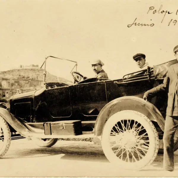 Antiguo coche ingles
