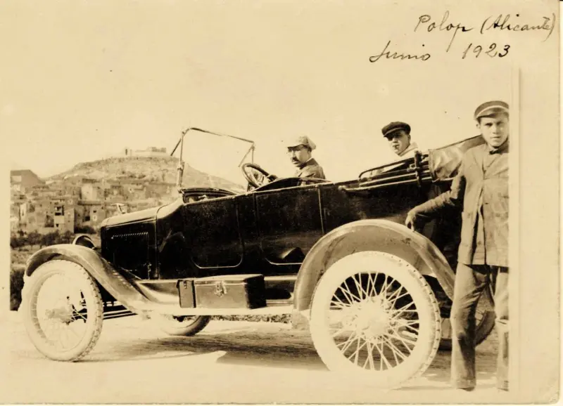 Antiguo coche ingles