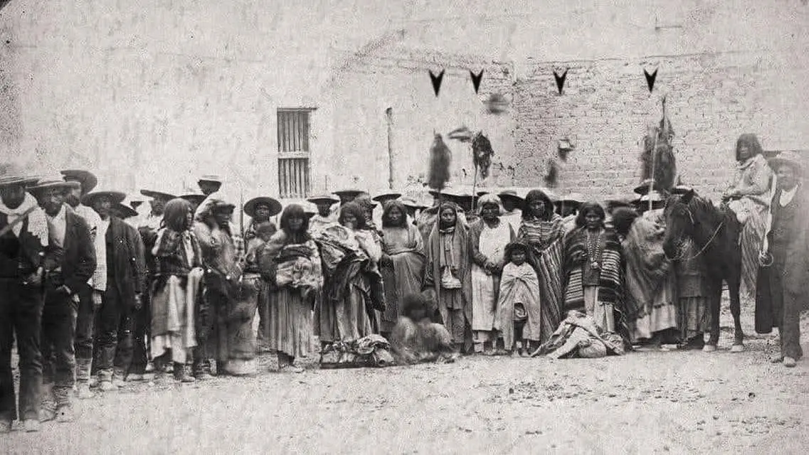 Apaches cautivos
