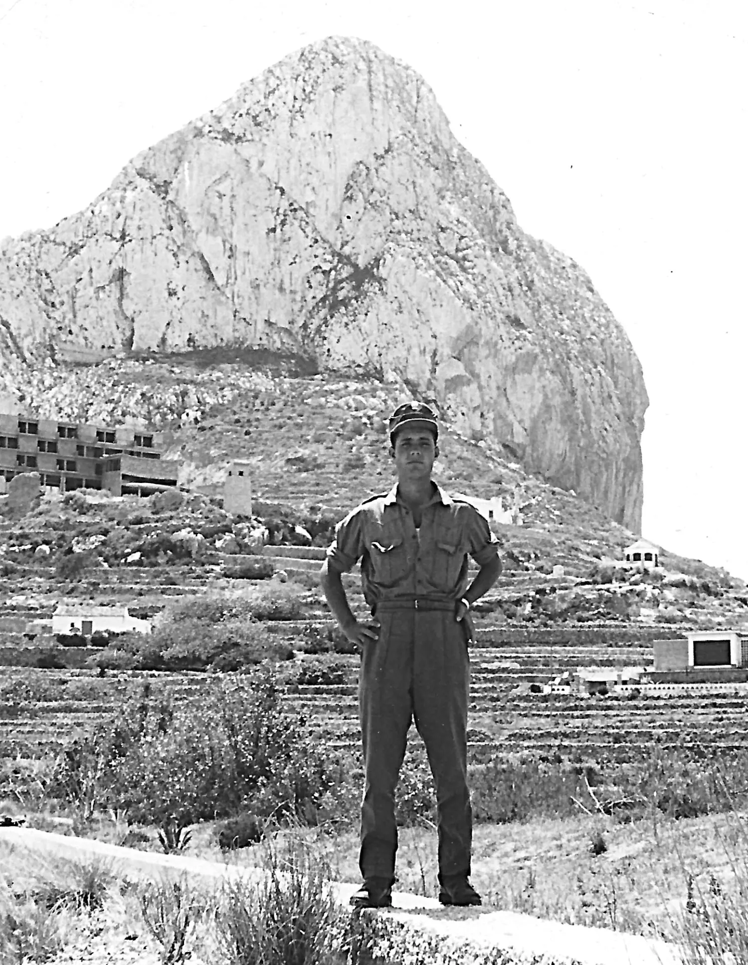 Joven con uniforme