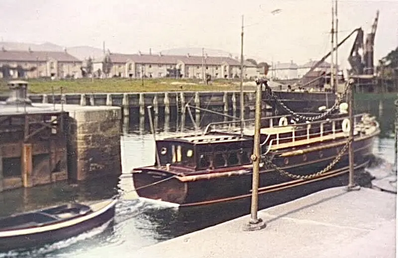 Sailing into Alloa docks.