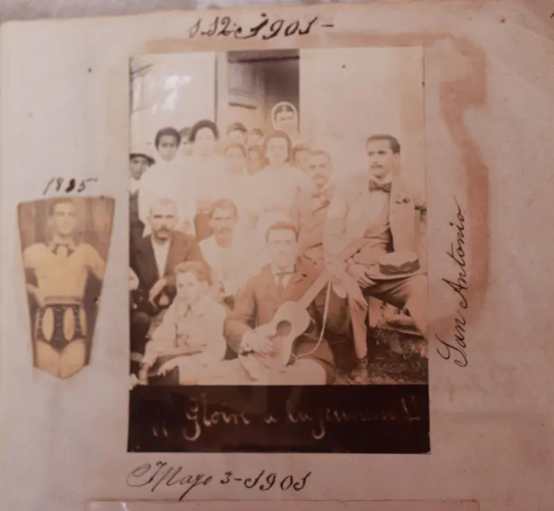 Grupo de personas en San Antonio