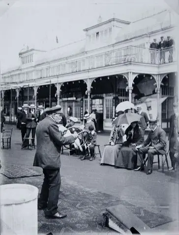 Edwardian Seaside Entertainment 