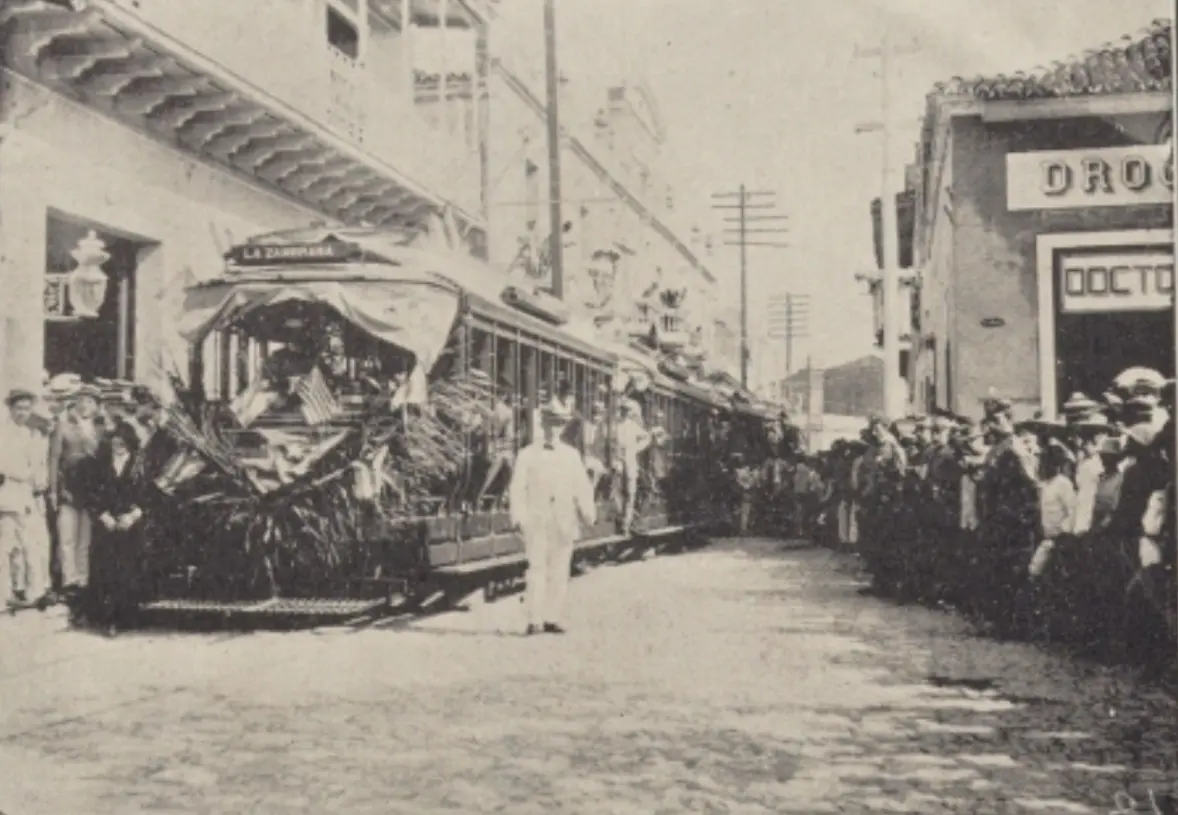 Inauguración del servicio de tranvías 