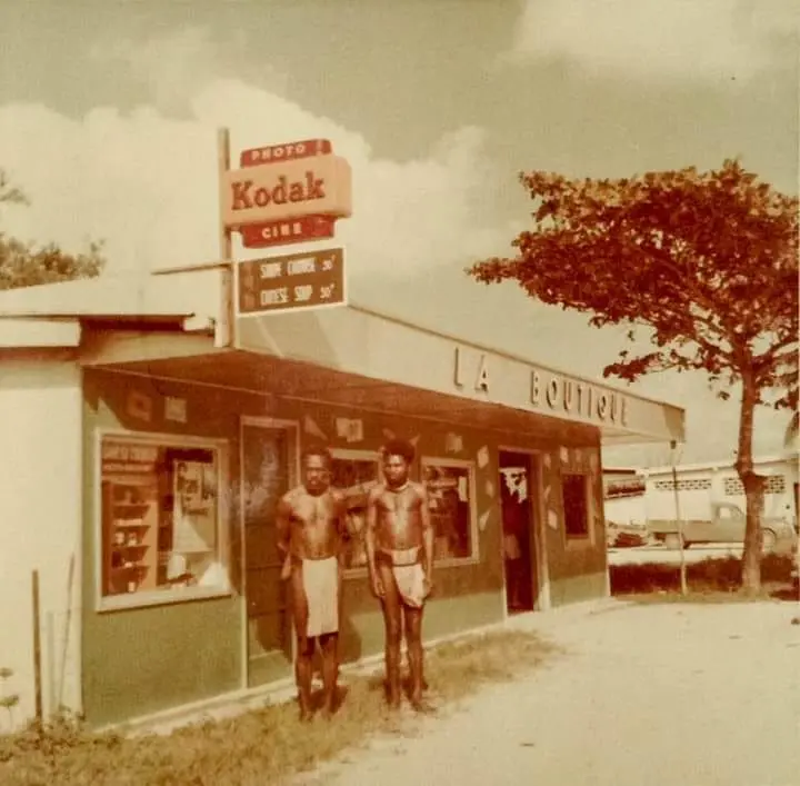 La boutique de la famille Moutouh.