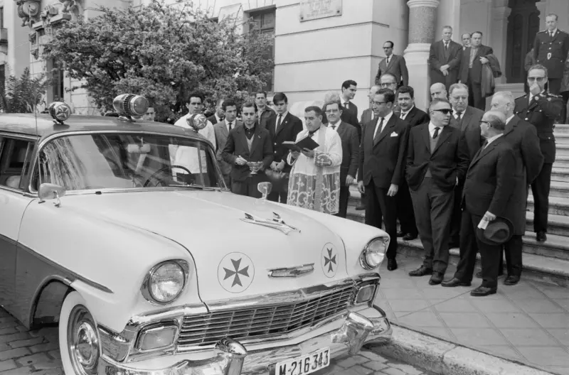 BENDICIÓN DE NUEVA AMBULANCIA