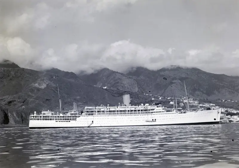 Buque Strathmore  llegando a La Palma.