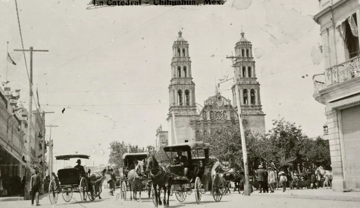 Calle G. Victoria y la Catedral 