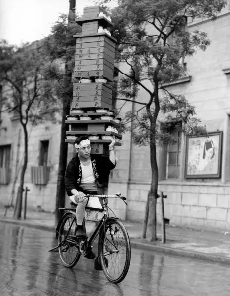 Buckwheat Soba Noodle Dispenser