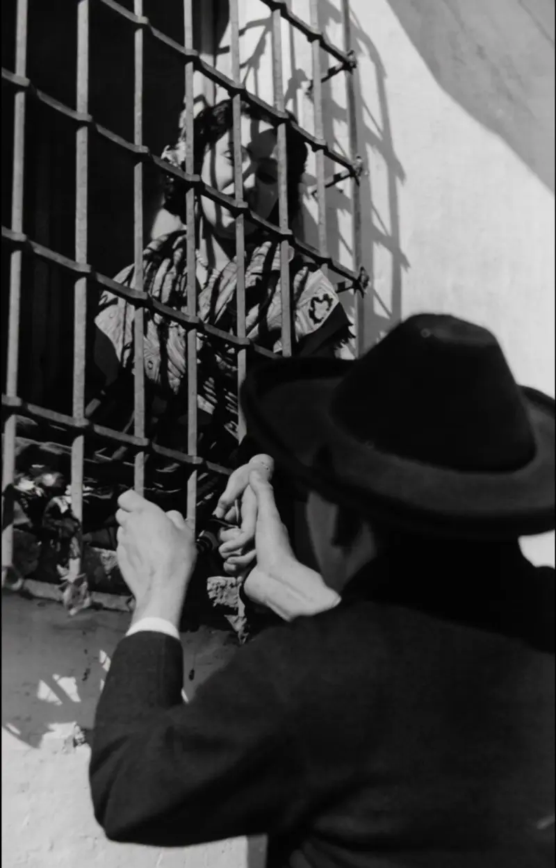 Amor tras los barrotes