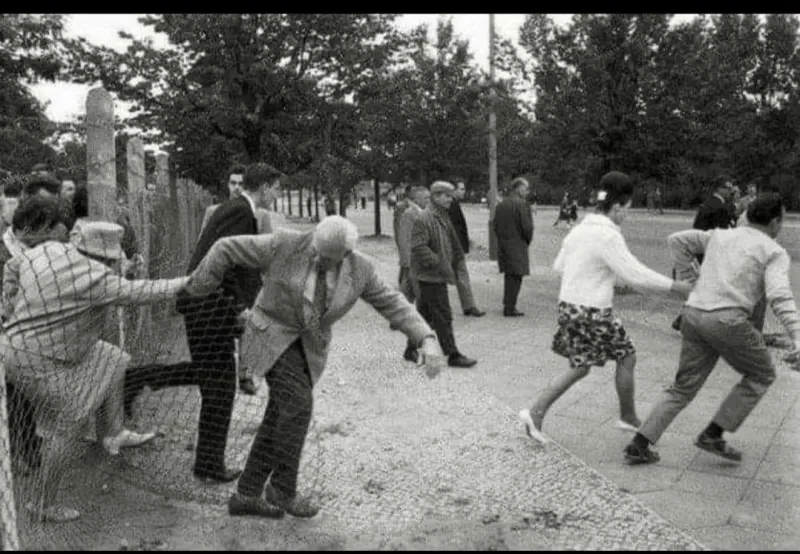 Construction of the Berlin Wall