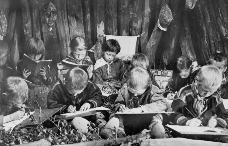 Sámi Nomad school,