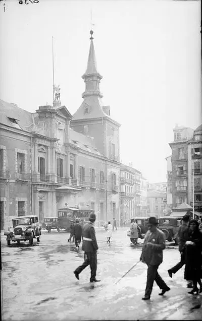 Ministerio de Estado y calle Imperial.