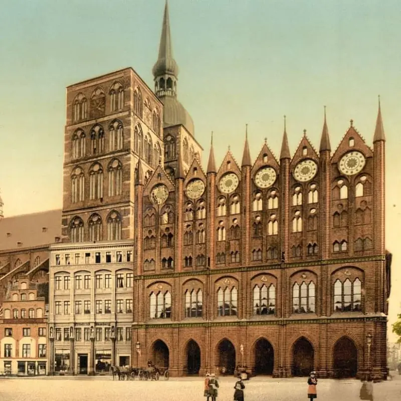 Rathaus und St. Nikolai 