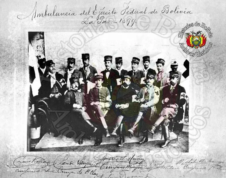 Ambulancia del ejercito "federal" paceño