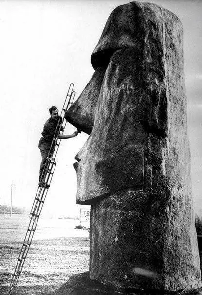 Restoration of a Statue on Easter Island
