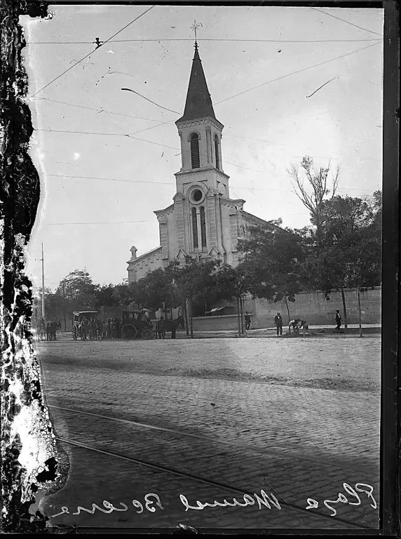 La antigua iglesia de Covadonga