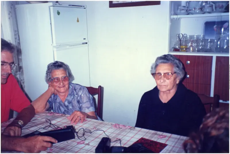 Crescencia y Clara León Pulido - Romances, 1992