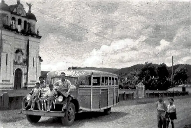 Bus Bus