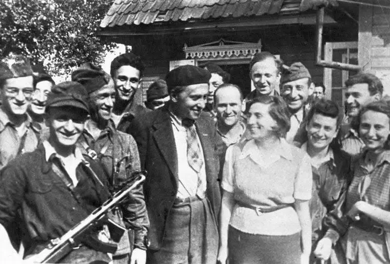 Members of the Jewish partisan group with Ilya Ehrenburg