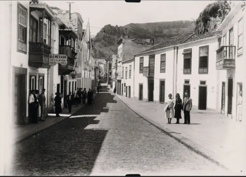 Calle Anselmo Pérez de Brito - Acera Ancha