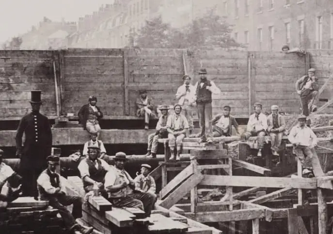 Building the Metropolitan Railway.