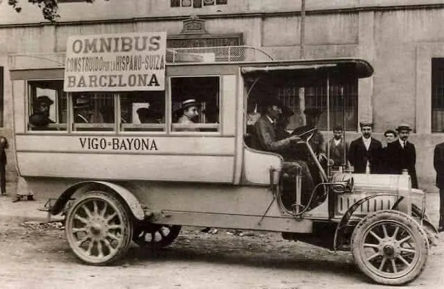 Ómnibus público VIGO-BAIONA.