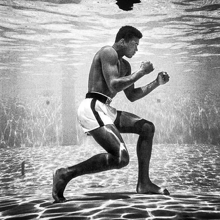Muhammad Ali Trains Under Water