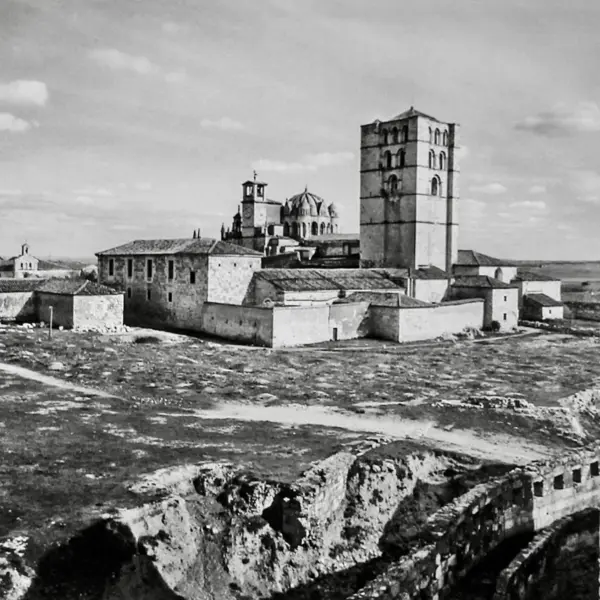 Vista de la Catedral, desde el castillo.