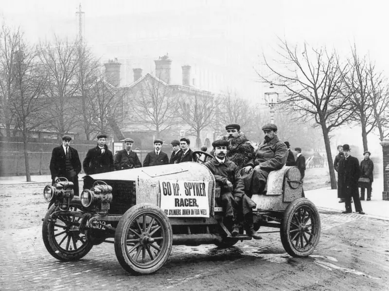 First All-Wheel Drive Car (Spyker 60 HP)