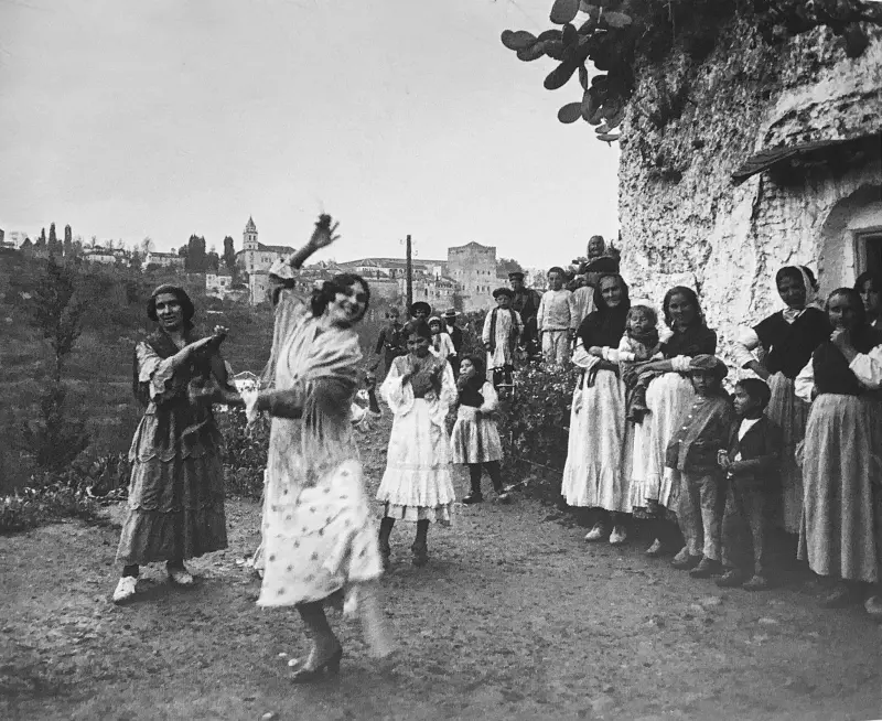 Bailando en el Sacromonte.