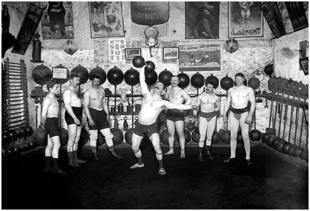 Classes in the athletic club