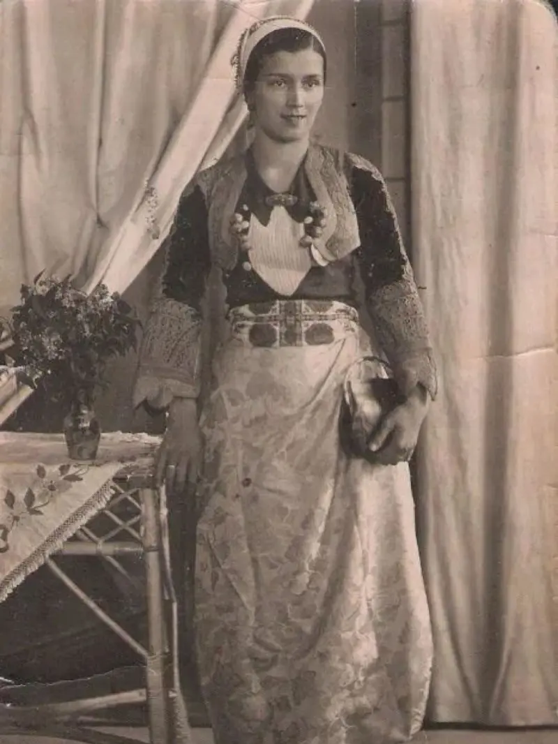 A Bosnian woman in traditional wear