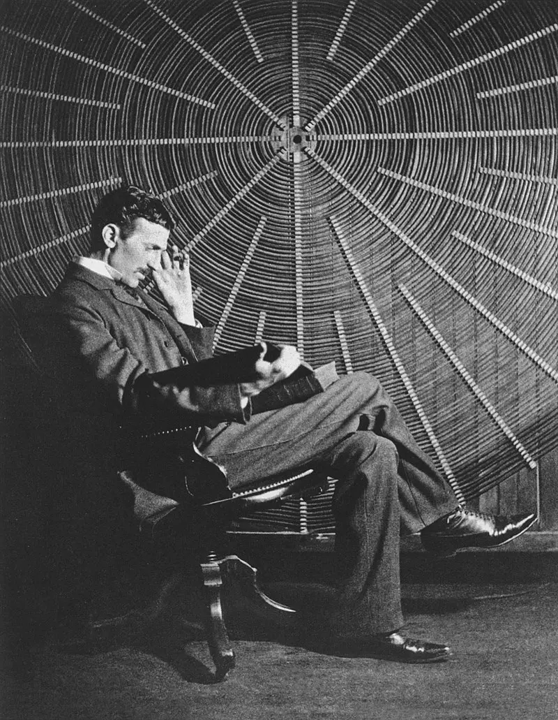 Nikola Tesla, with Rudjer Boscovich's book "Theoria Philosophiae Naturalis"
