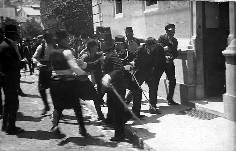 Gavrilo Princip Delayed After Assassinating Archduke Ferdinand