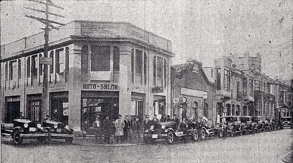 Auto Salón
