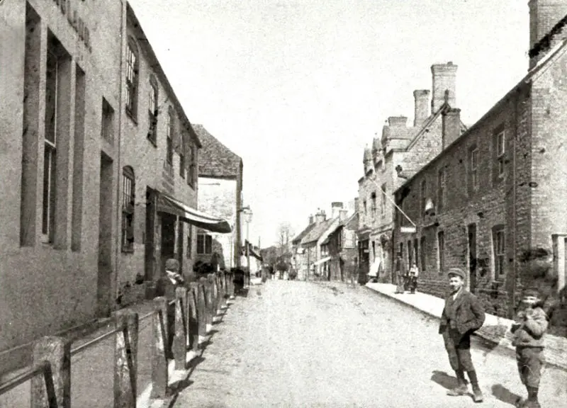 High St looking North