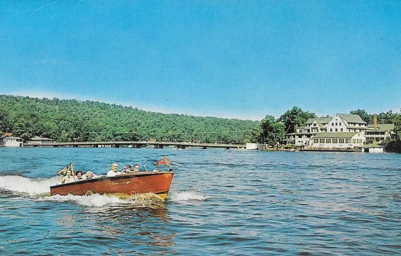 BOAT ON LAKE HOPATCONG
