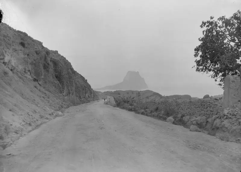  Carretera saliendo de los túneles del Mascarat