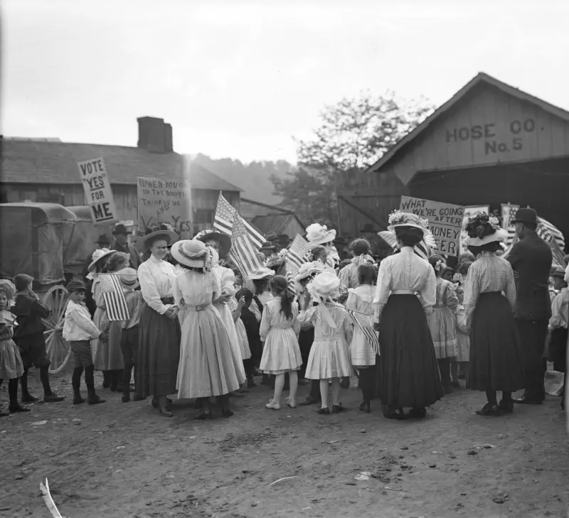 ELECCIONES - ELECTIONS