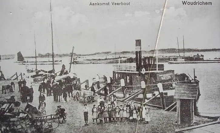 Buiten de Waterpoort